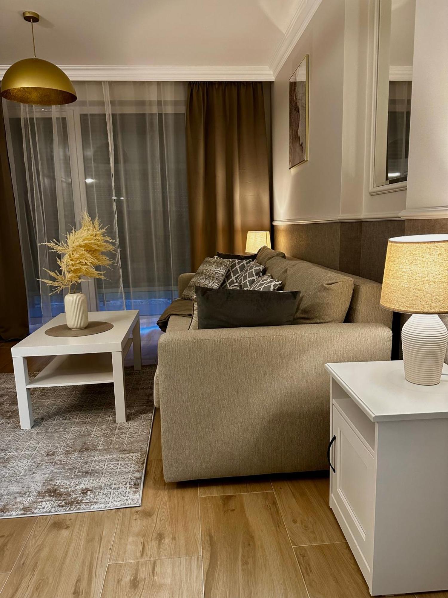 Apartamenty Kielce- Apartament Rubin Przy Zalew Kielecki, Faktura, Parking, Centrum Bagian luar foto